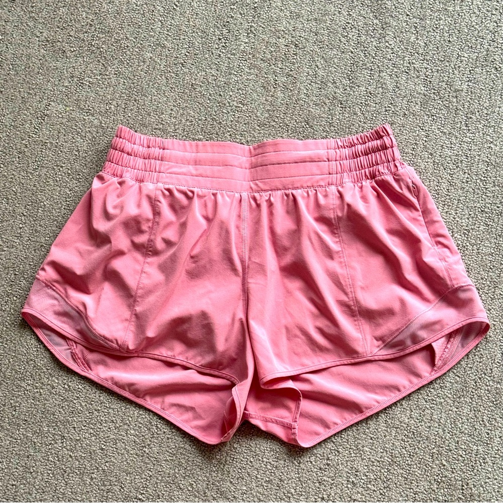 Women's Lululemon Hotty Hot High Rise 2.5” Shorts